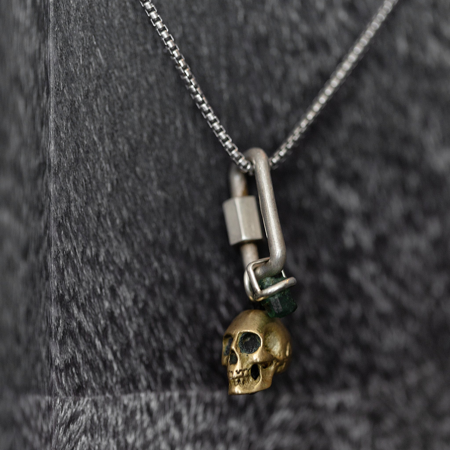 Carabiner Lock Skull & Emerald Necklace