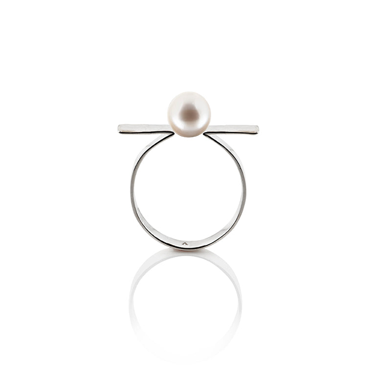 Balance Pearl Ring