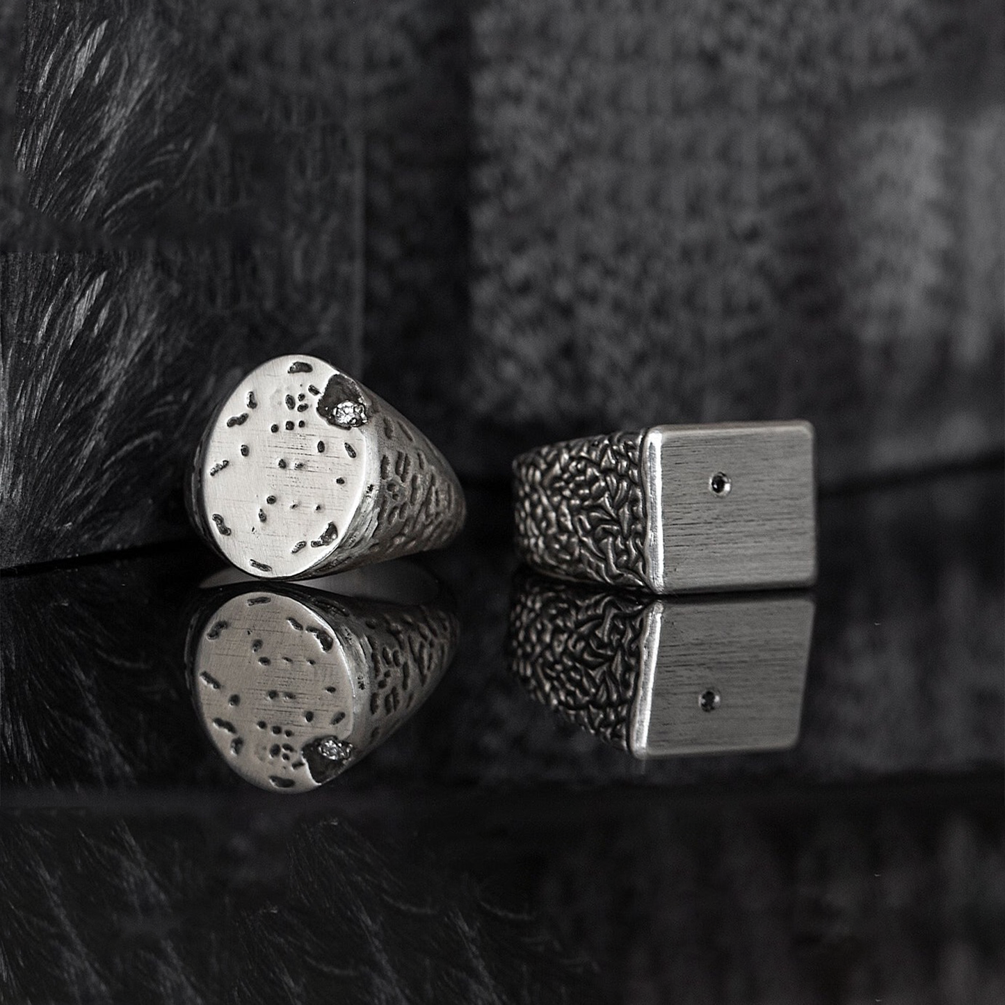 Labyrinth Black Diamond Signet Ring